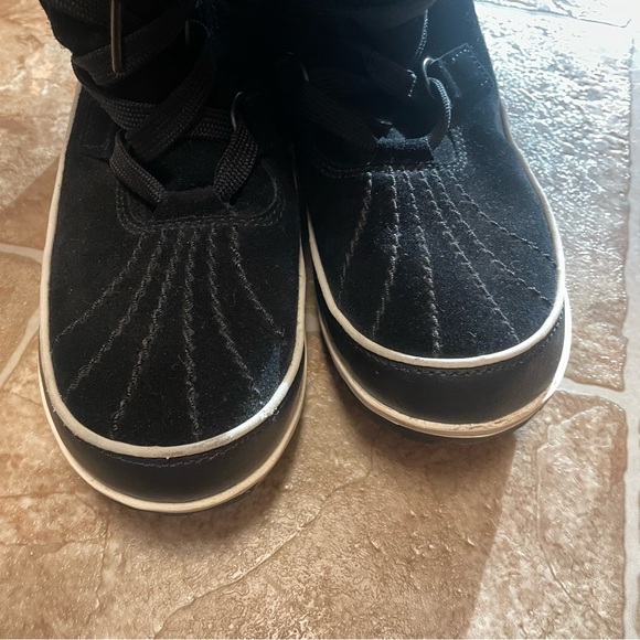 Sorel Boots - Picture 2 of 5